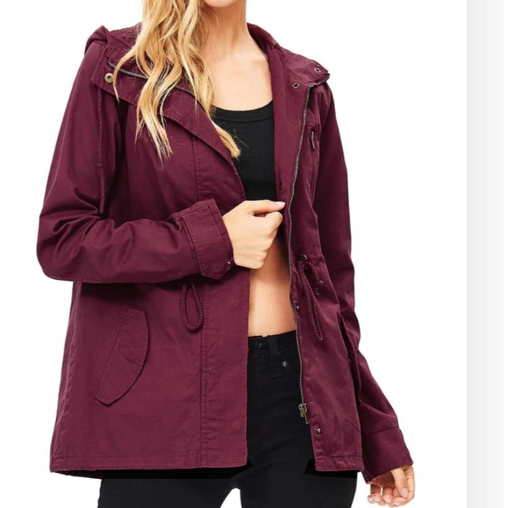 Ambiance Cargo style utility jacket with a hoodie size L